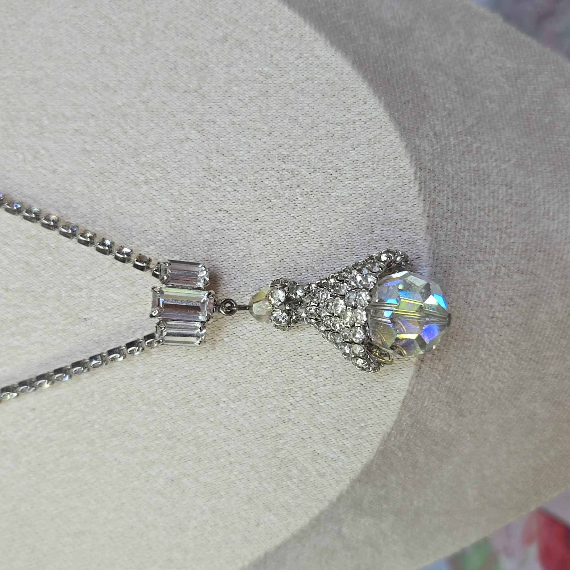 Esrate Vintage Rare Ab And Rhinestones Necklace 16 In And 18 In With Pendant #36